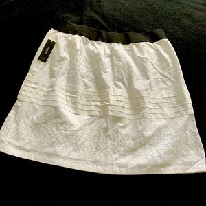 Alfani brand new white skirt
